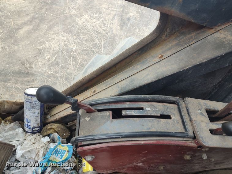 image for item DO3750 Allis Chalmers 7030  tractor