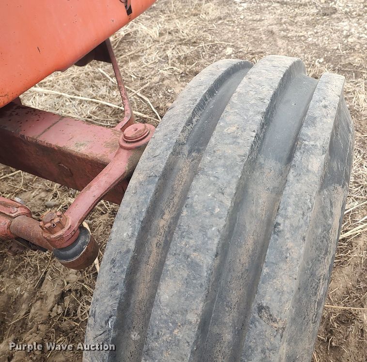 image for item DO3750 Allis Chalmers 7030  tractor