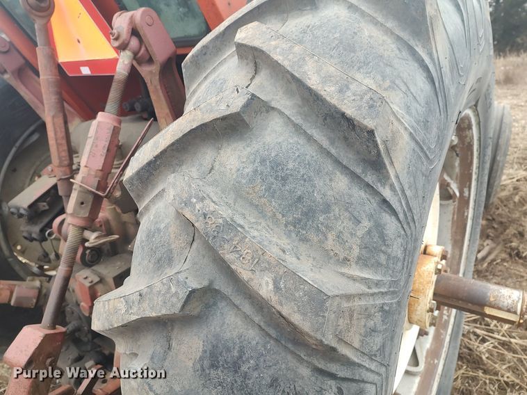 image for item DO3750 Allis Chalmers 7030  tractor