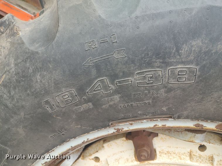 image for item DO3750 Allis Chalmers 7030  tractor