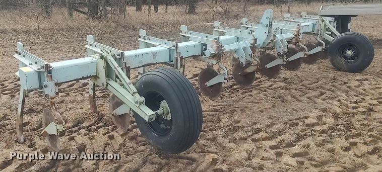 image for item DO3770 Orthman  in-line ripper