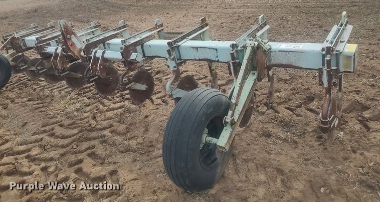 image for item DO3770 Orthman  in-line ripper