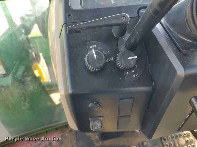 image for item DO3772 John Deere 6405  MFWD tractor