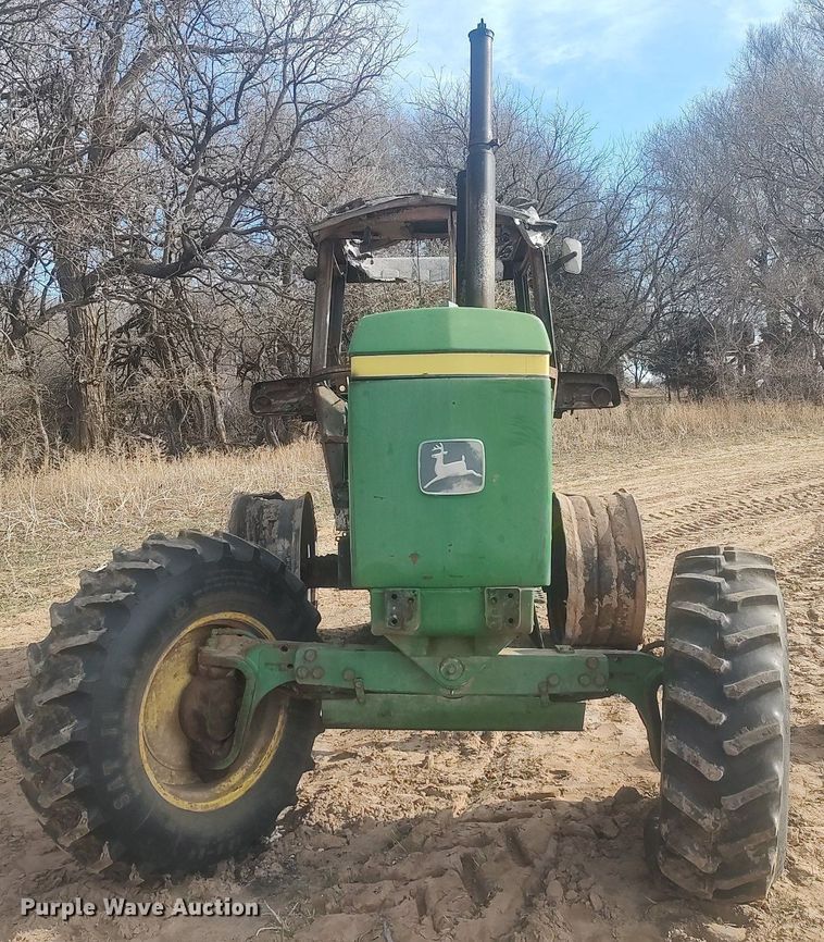 image for item DO3773 1977 John Deere 4630  HFWD tractor