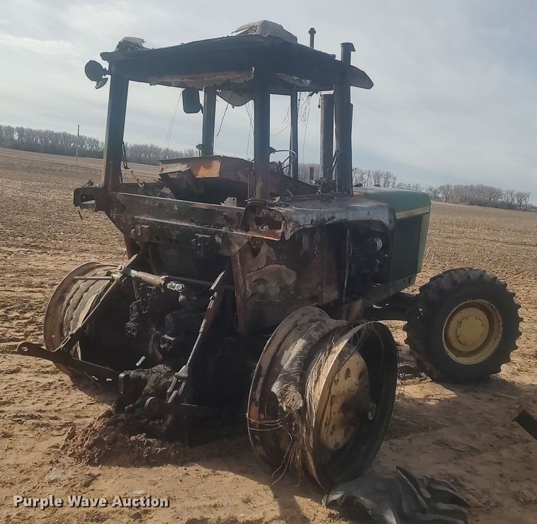 image for item DO3773 1977 John Deere 4630  HFWD tractor