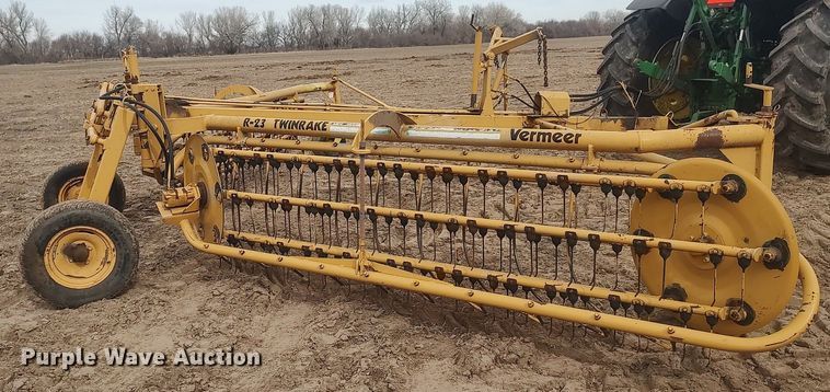 image for item DO3778 Vermeer R23  hay rake