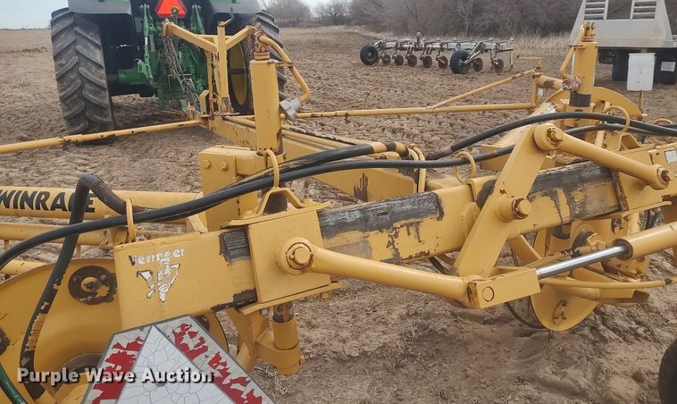 image for item DO3778 Vermeer R23  hay rake