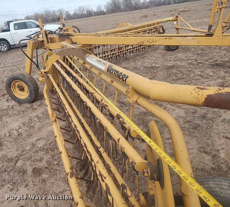 image for item DO3778 Vermeer R23  hay rake