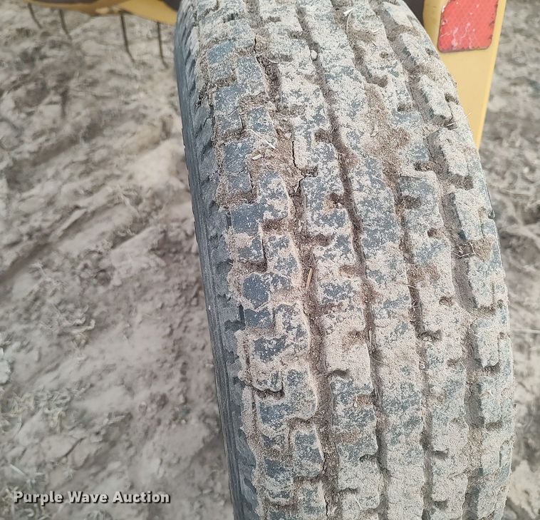 image for item DO3778 Vermeer R23  hay rake