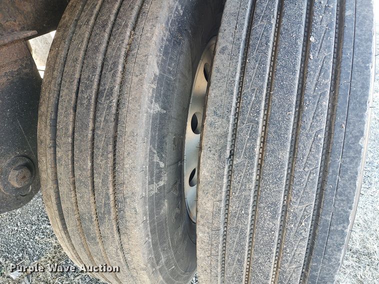 image for item DO3794 2009 Timpte Super Hopper  grain trailer