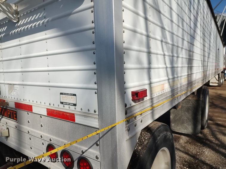 image for item DO3795 2009 Timpte Super Hopper  grain trailer