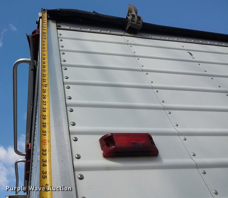 image for item DO3795 2009 Timpte Super Hopper  grain trailer