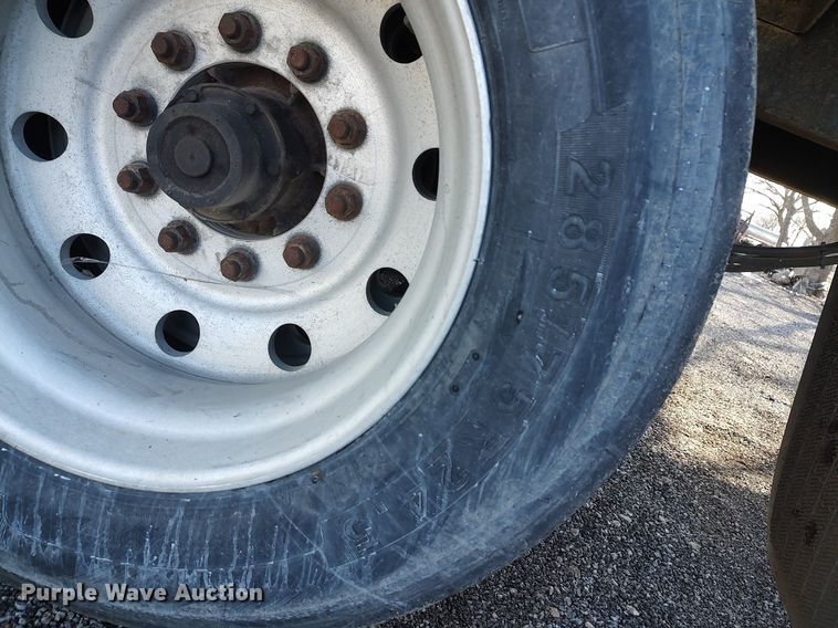 image for item DO3795 2009 Timpte Super Hopper  grain trailer