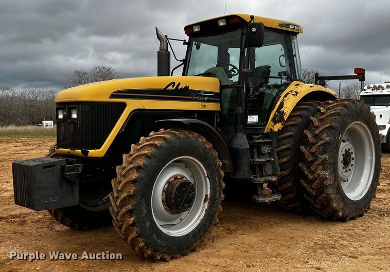 image for item DQ1970 2002 Challenger MT665  MFWD tractor