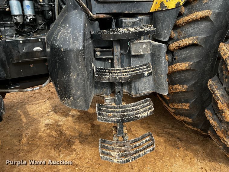 image for item DQ1970 2002 Challenger MT665  MFWD tractor