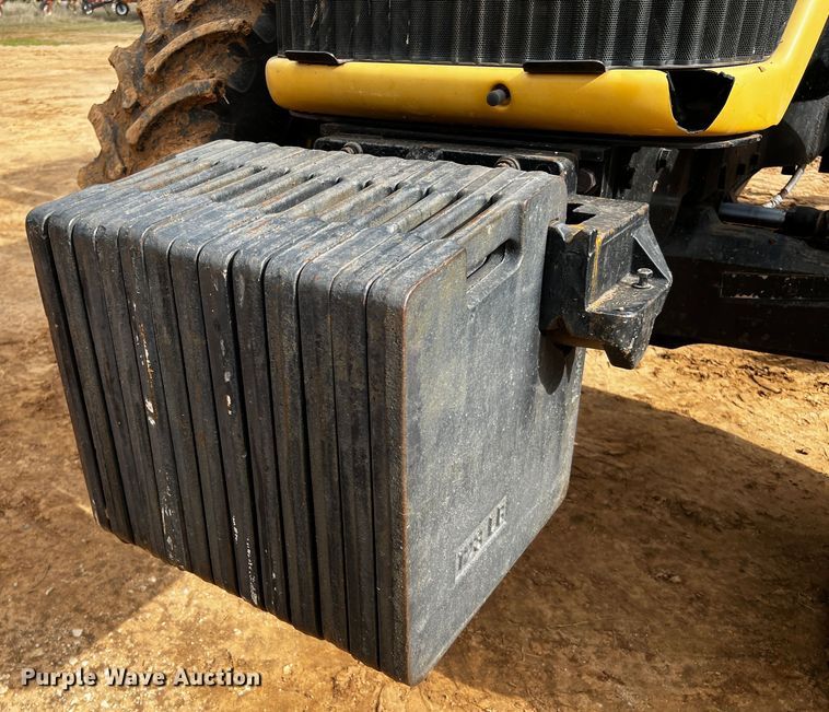 image for item DQ1970 2002 Challenger MT665  MFWD tractor