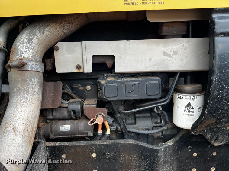 image for item DQ1970 2002 Challenger MT665  MFWD tractor