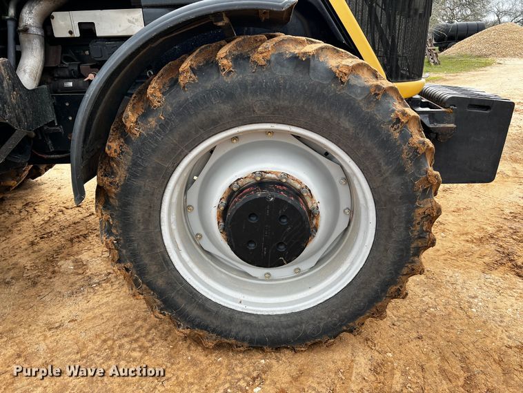 image for item DQ1970 2002 Challenger MT665  MFWD tractor