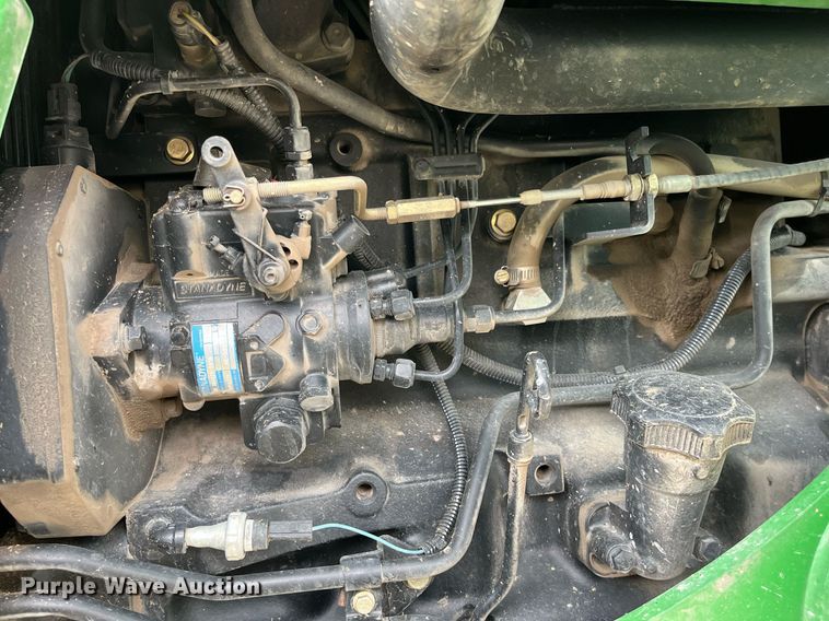 image for item DQ3980 2004 John Deere 5520  MFWD tractor