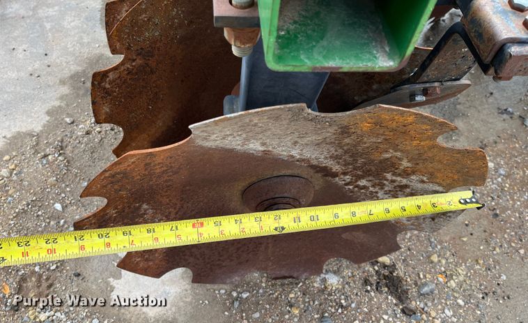 image for item DQ3983 Frontier DH1396  disk