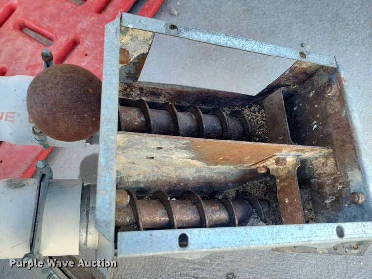 image for item DR5521 Flex Auger livestock feed system