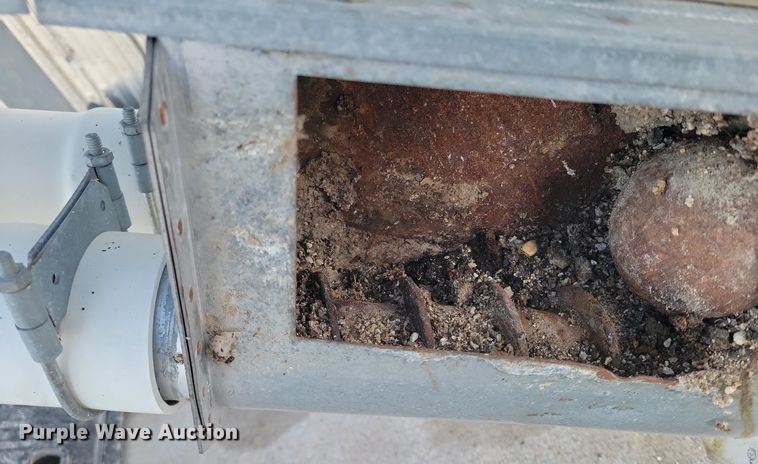 image for item DR5522 Flex Auger livestock feed system