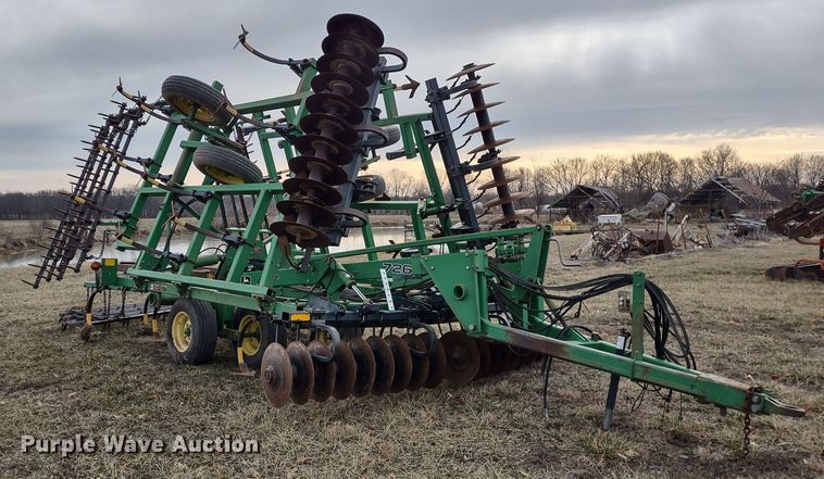 image for item DR8147 John Deere 726  mulch finisher