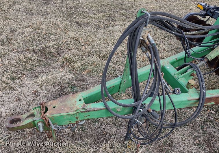 image for item DR8147 John Deere 726  mulch finisher