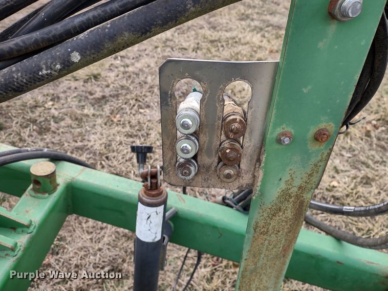 image for item DR8147 John Deere 726  mulch finisher