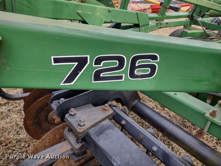 image for item DR8147 John Deere 726  mulch finisher