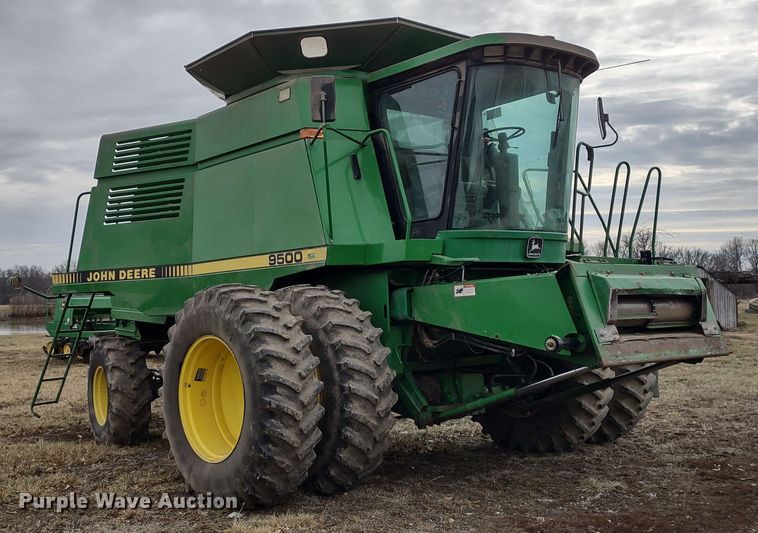 image for item DR8150 1994 John Deere 9500  RWA combine