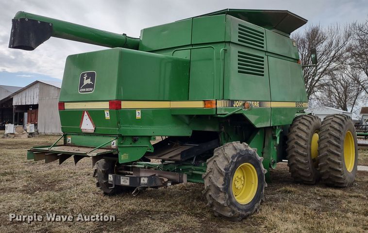 image for item DR8150 1994 John Deere 9500  RWA combine