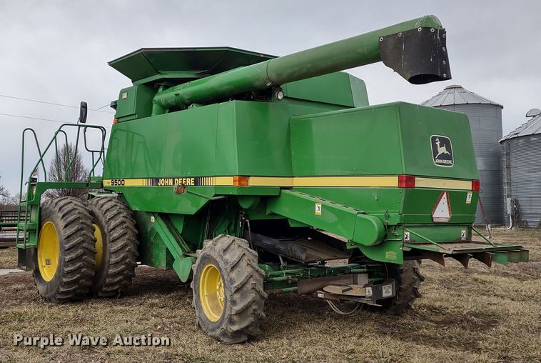 image for item DR8150 1994 John Deere 9500  RWA combine