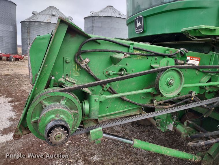 image for item DR8150 1994 John Deere 9500  RWA combine