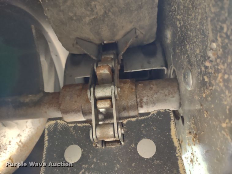 image for item DR8150 1994 John Deere 9500  RWA combine