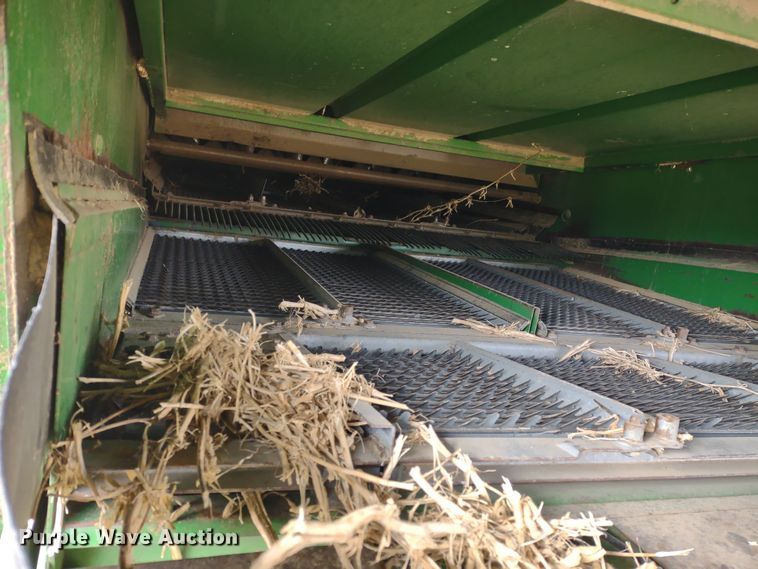 image for item DR8150 1994 John Deere 9500  RWA combine