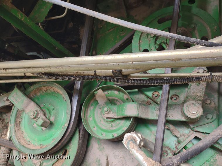 image for item DR8150 1994 John Deere 9500  RWA combine