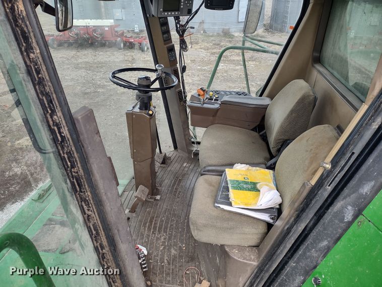 image for item DR8150 1994 John Deere 9500  RWA combine