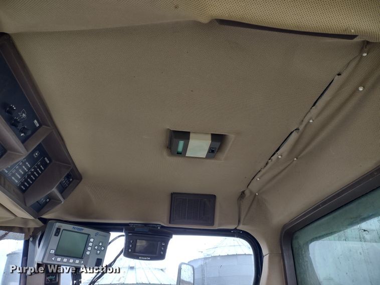 image for item DR8150 1994 John Deere 9500  RWA combine