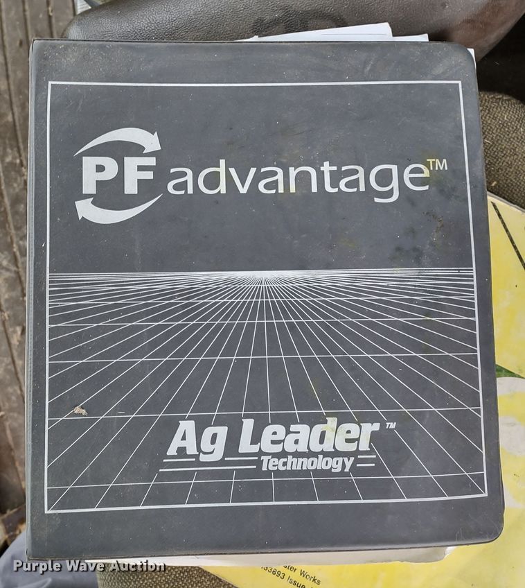 image for item DR8150 1994 John Deere 9500  RWA combine