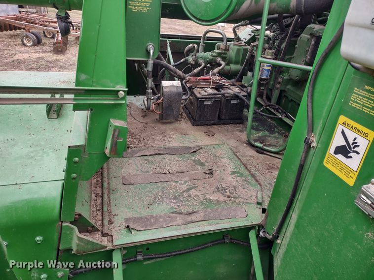 image for item DR8150 1994 John Deere 9500  RWA combine
