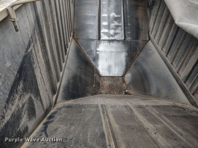 image for item DR8153 1996 Jet  grain trailer