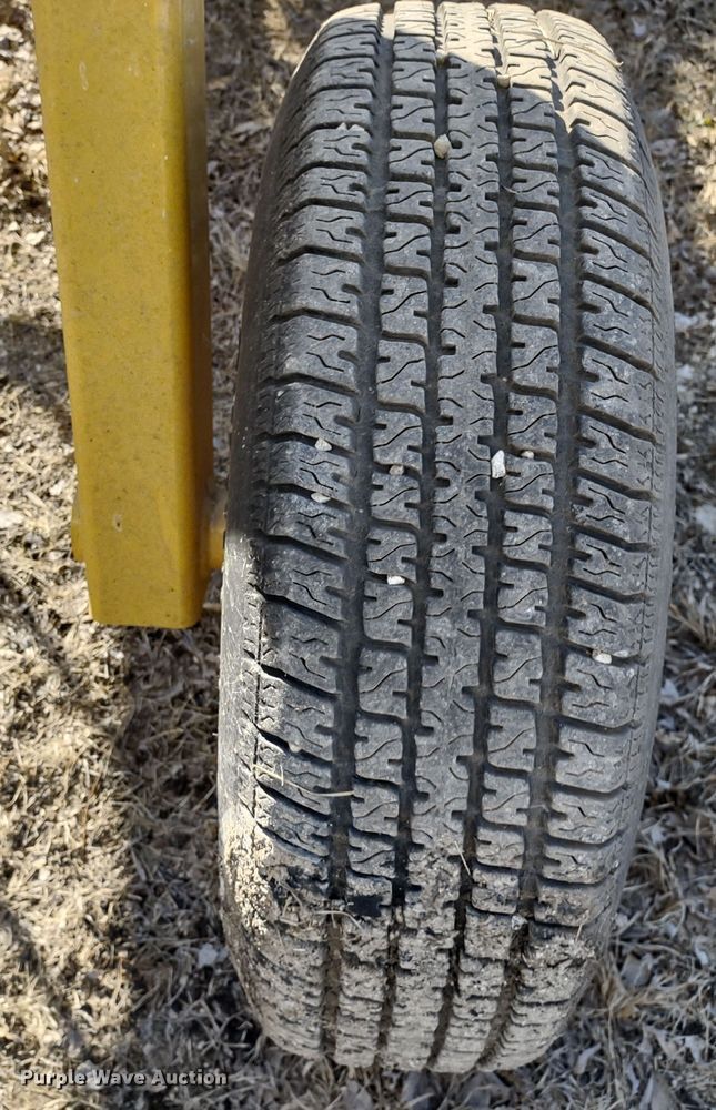 image for item DR8161 Vermeer R2300  hay rake