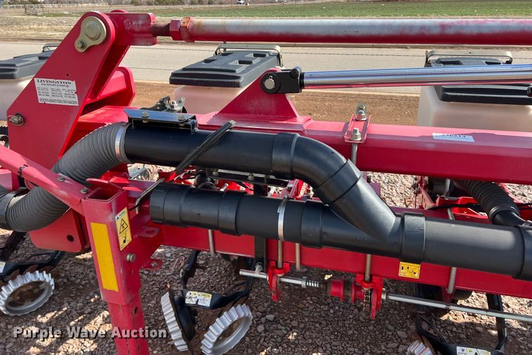 image for item DS2752 AGCO White 8700  planter