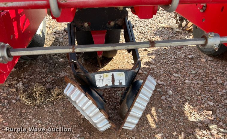 image for item DS2752 AGCO White 8700  planter