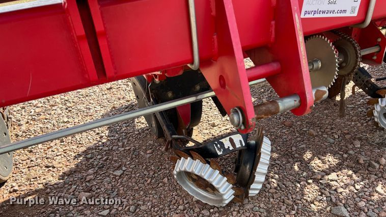 image for item DS2752 AGCO White 8700  planter