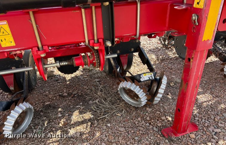 image for item DS2752 AGCO White 8700  planter