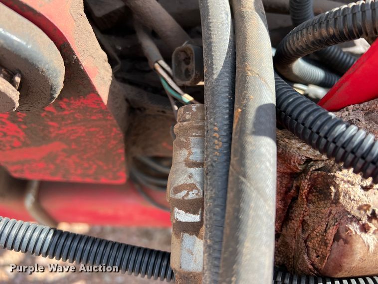 image for item DS2752 AGCO White 8700  planter