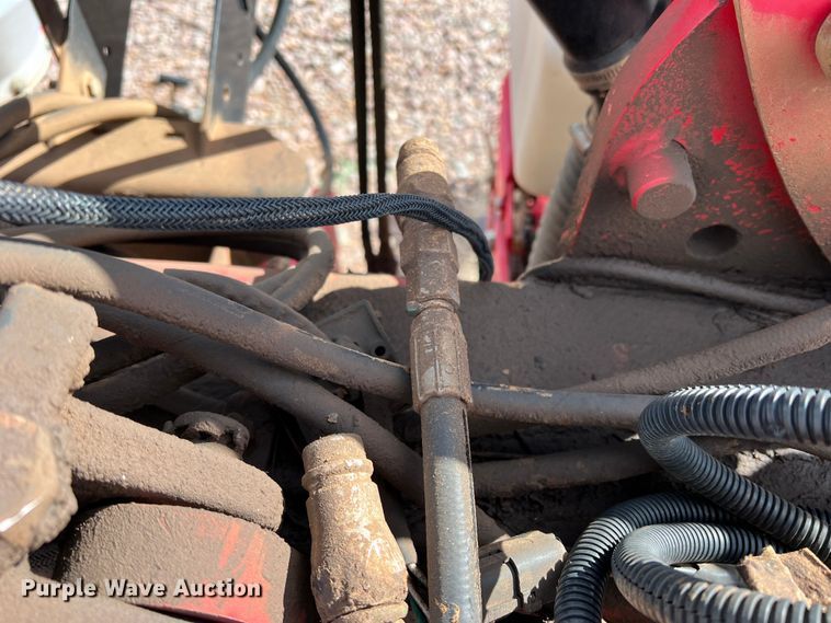 image for item DS2752 AGCO White 8700  planter