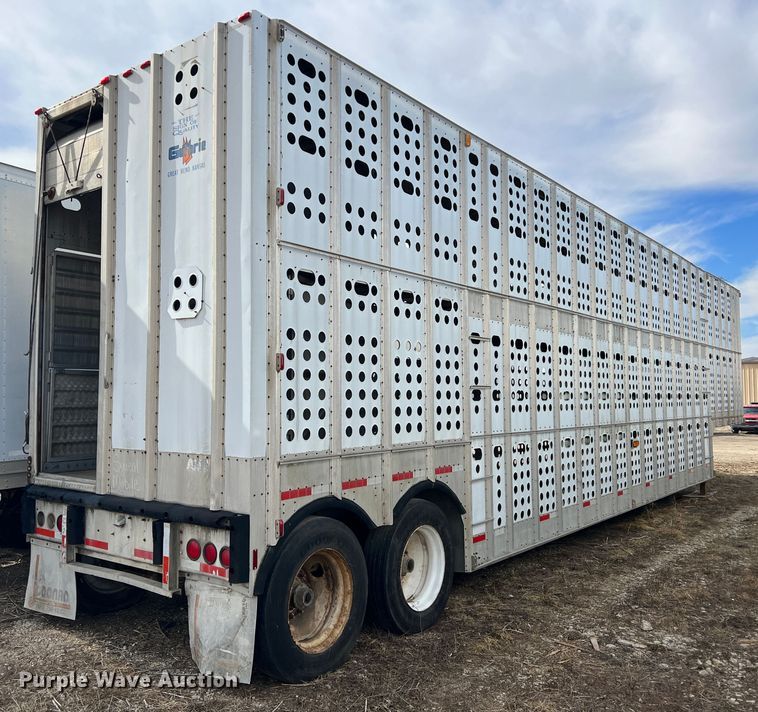 image for item ID9415 1989 Guthrie  livestock trailer